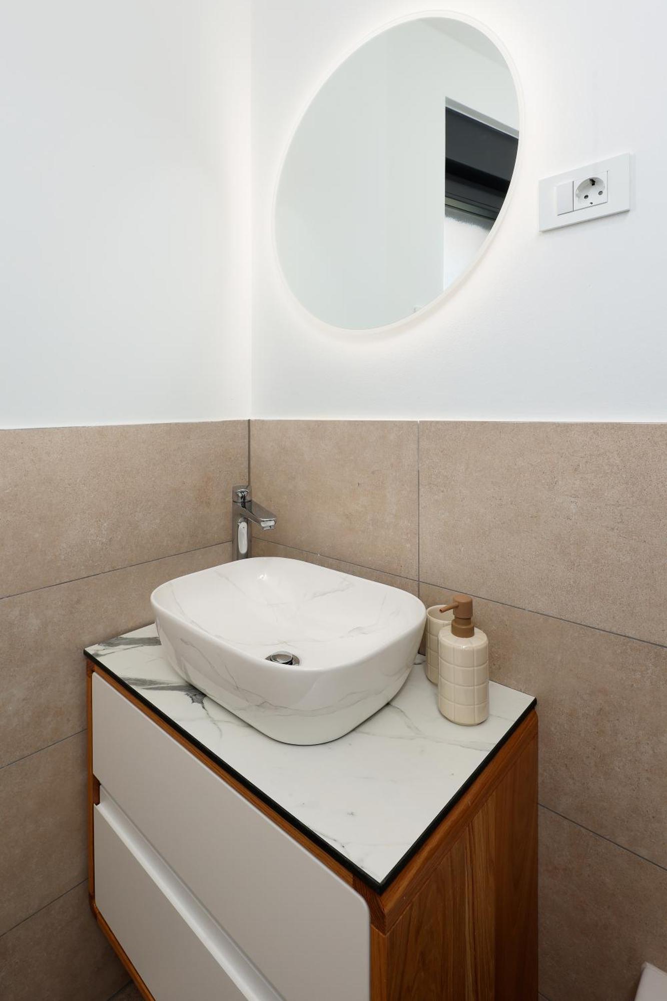 Apartment Anni-Free Parking&Evcharger-24H Self Check-In Opric Dış mekan fotoğraf