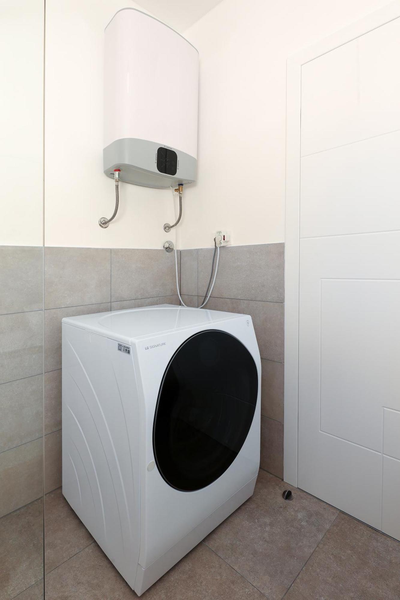 Apartment Anni-Free Parking&Evcharger-24H Self Check-In Opric Dış mekan fotoğraf