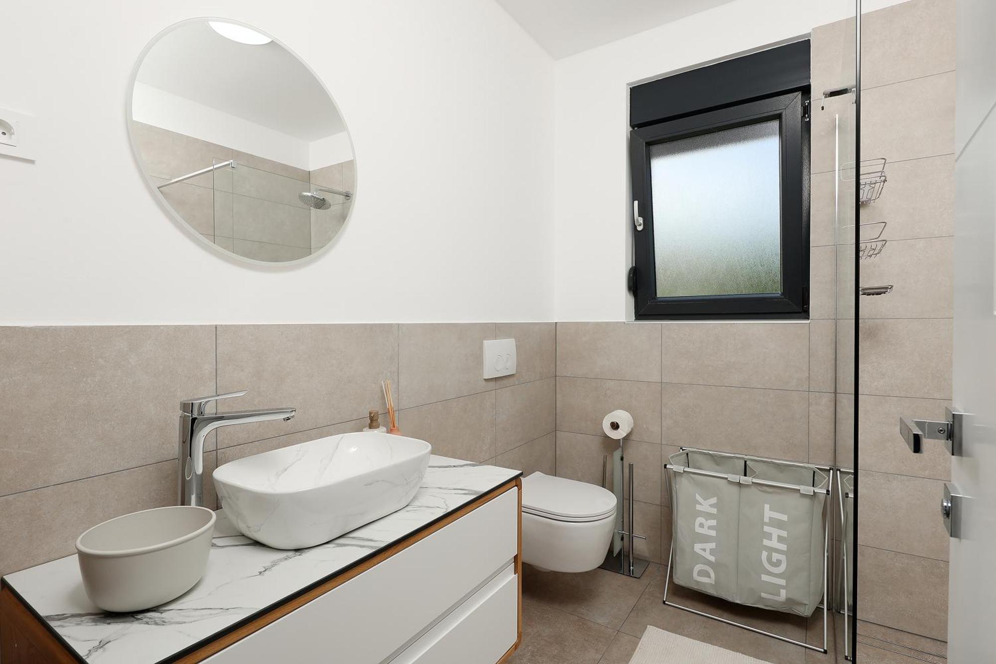 Apartment Anni-Free Parking&Evcharger-24H Self Check-In Opric Dış mekan fotoğraf
